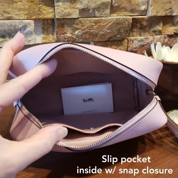 *SALE* NEW Coach Cosmetic Case in Pink Leather - Picture 3 of 8